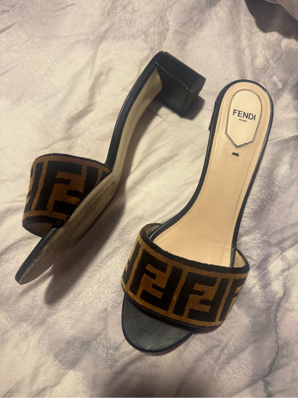 Fendi Women's Brown Logo Block Heel Slide Sandals mules size 41 velvet